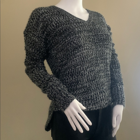 Ultra Flirt Monochrome Knit Sweater - Picture 2 of 6